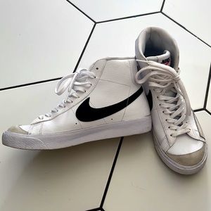 Nike blazer 77 shoes